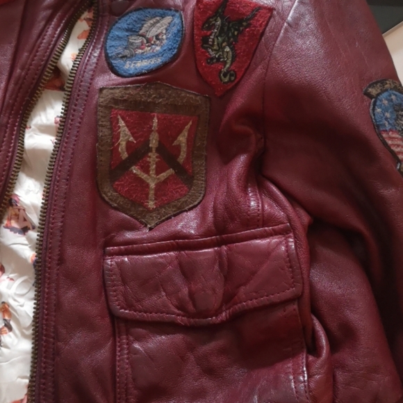 Bomber leather jacket - Picture 8 of 8